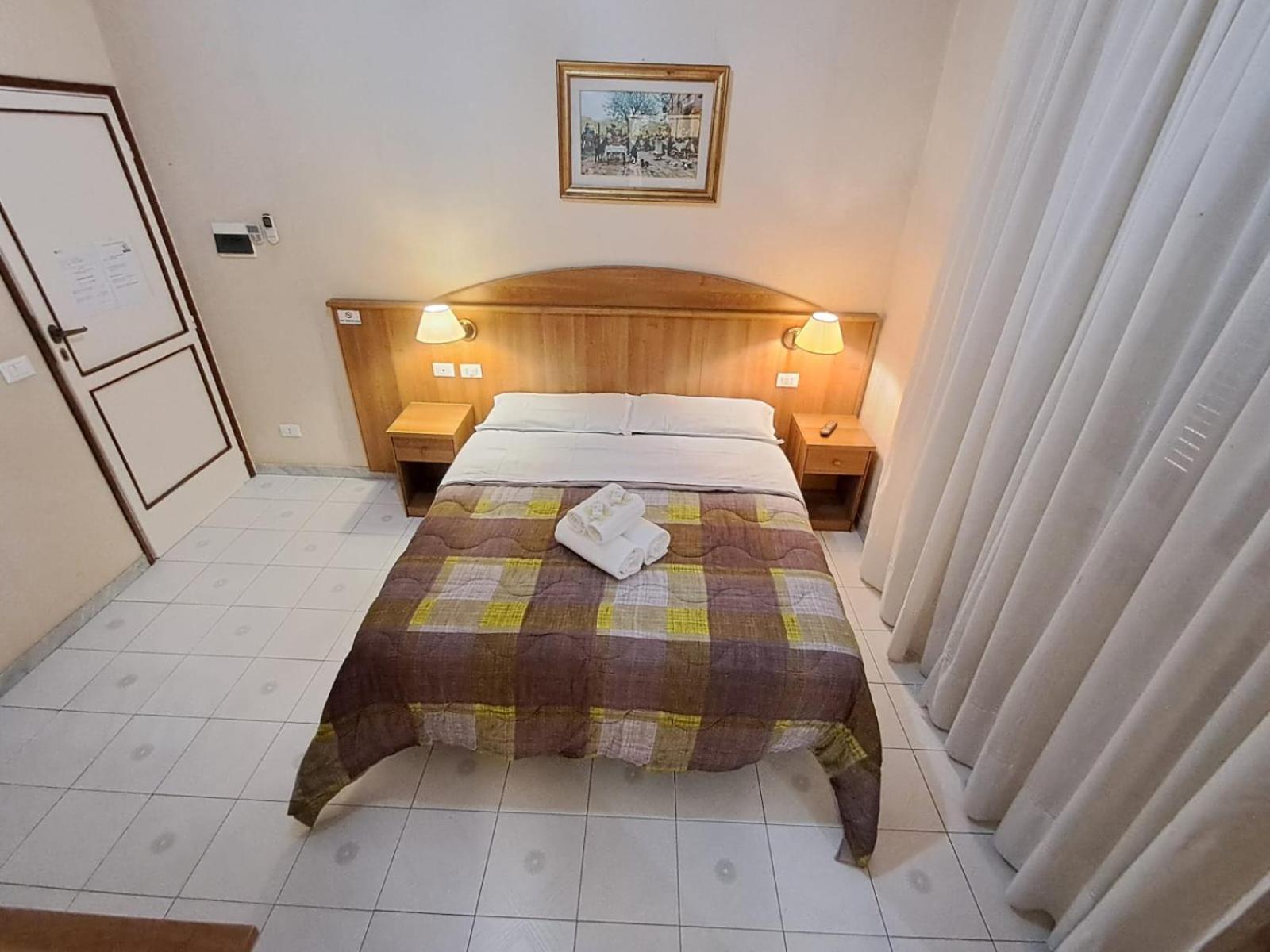 Nahid Accommodation Roma Exterior foto